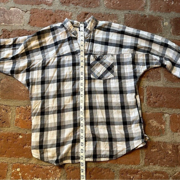 Patagonia Double Weave Woven size 4 button down Feather Grey shirt - Picture 10 of 15